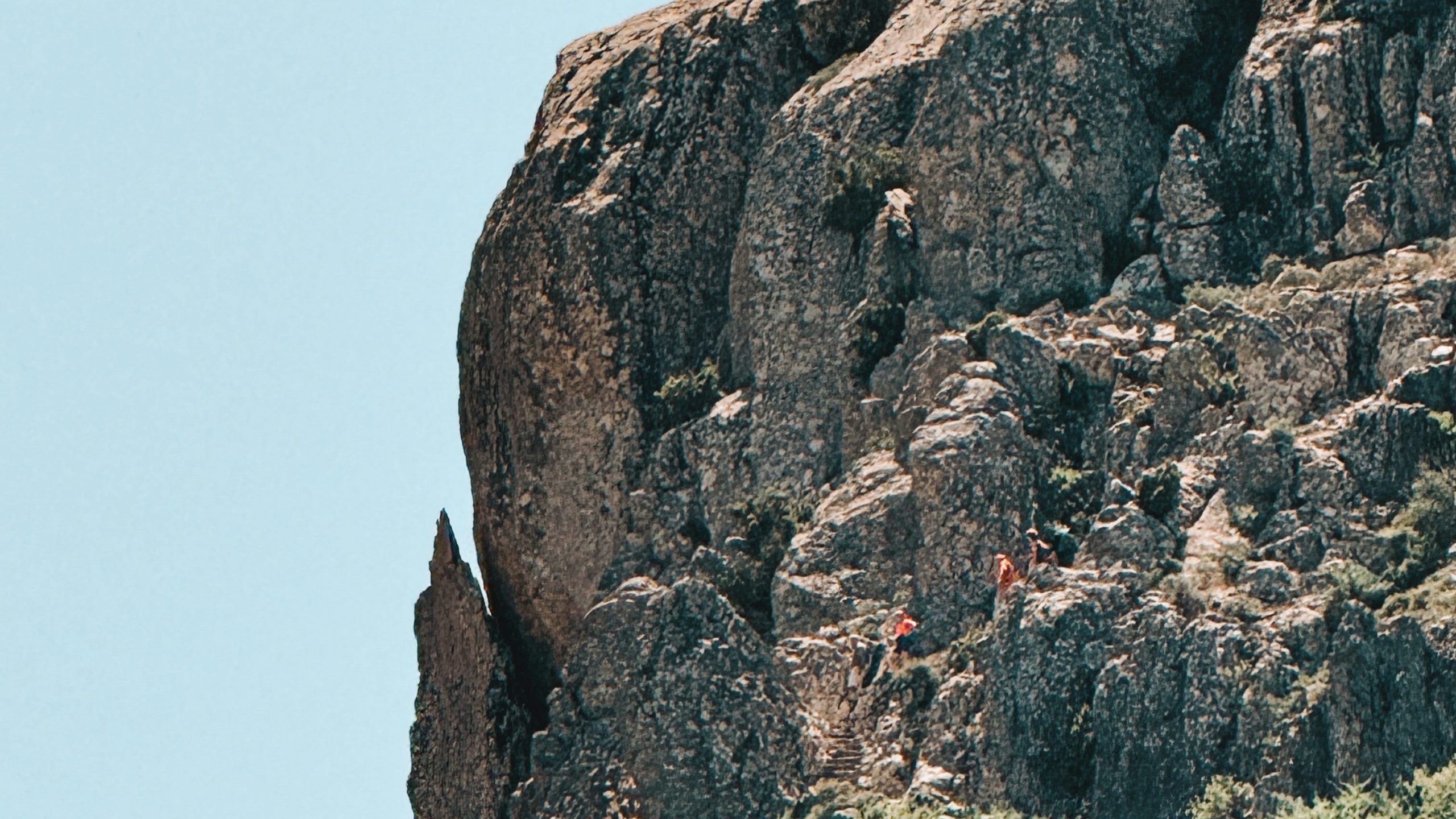Senderistas en La Fortaleza Vallehermoso